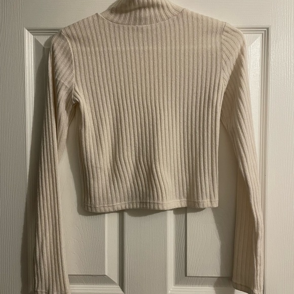 WILFRED Cropped Turtleneck Sweater, Size XS - Picture 3 of 3